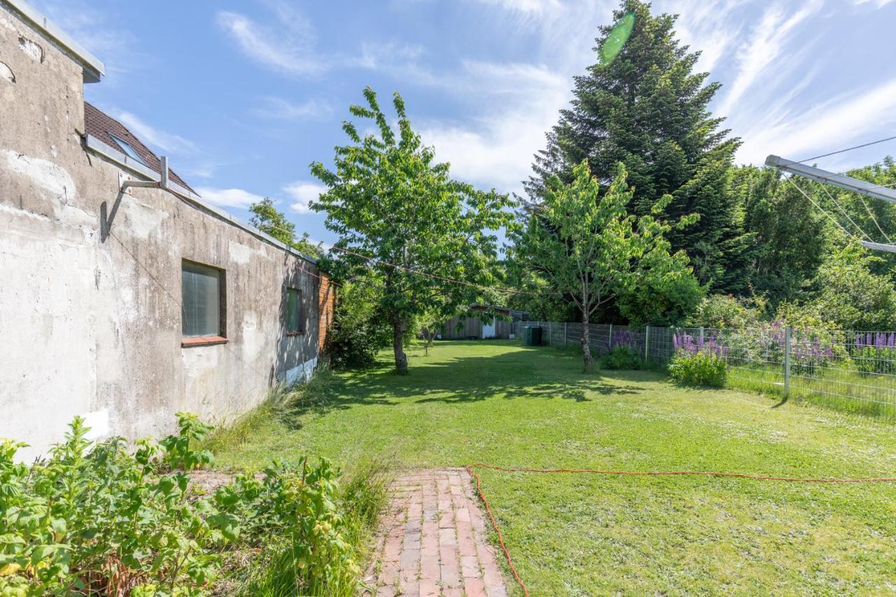 Bootshaus Villa Husum  Exterior photo